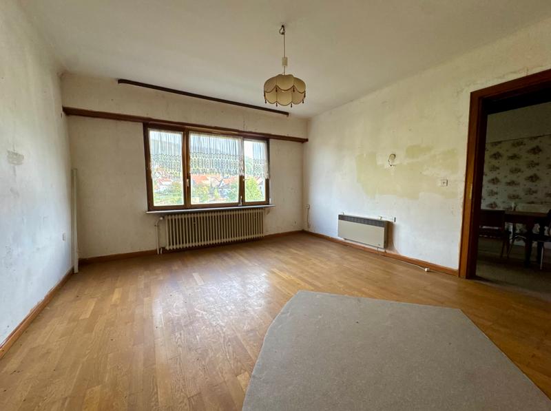 Maison - 182 m² - 9 pièces