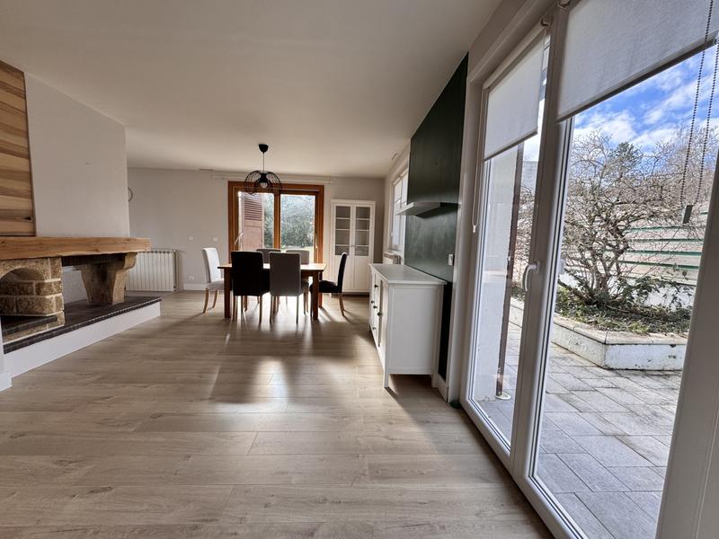 Villa - 136 m² - 6 pièces