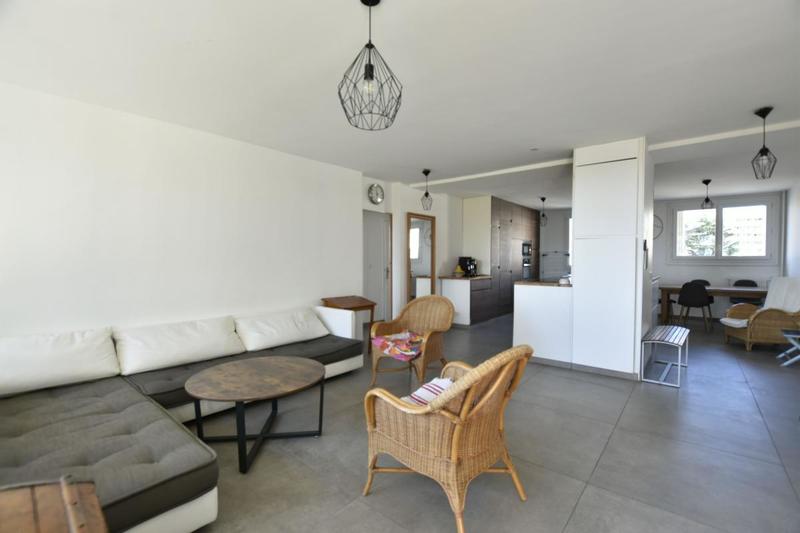 Appartement - 84 m² - 4 pièces