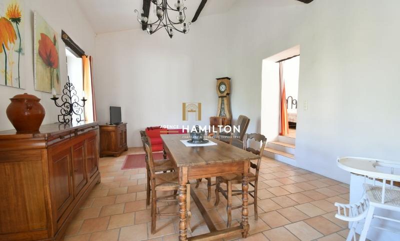 Maison - 223 m² - 8 pièces