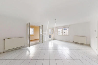 Appartement - 102 m² - 5 pièces