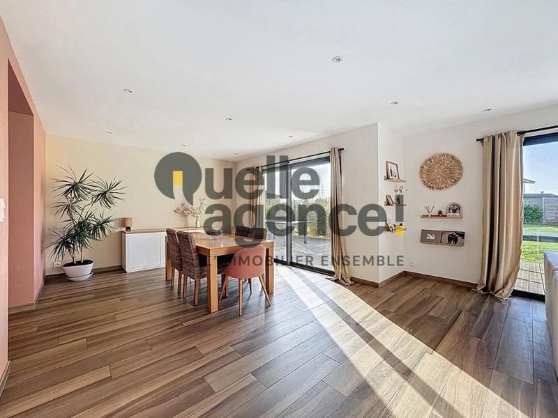 Maison - 121 m² - 6 pièces