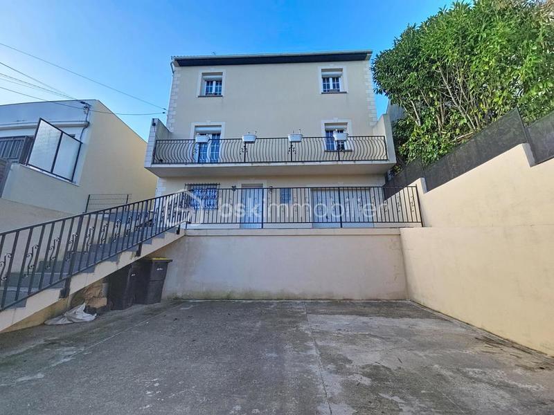 Maison - 180 m² - 6 pièces
