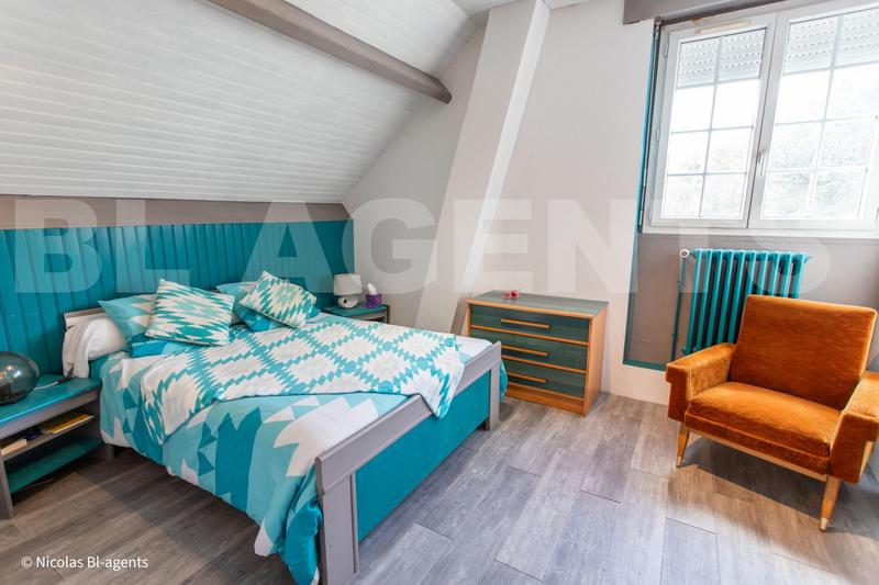 Maison - 180 m² - 7 pièces