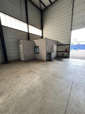 Local d'activité / Entrepôt - 405 m²