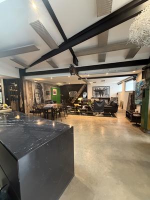 Loft - 163 m² - 2 pièces