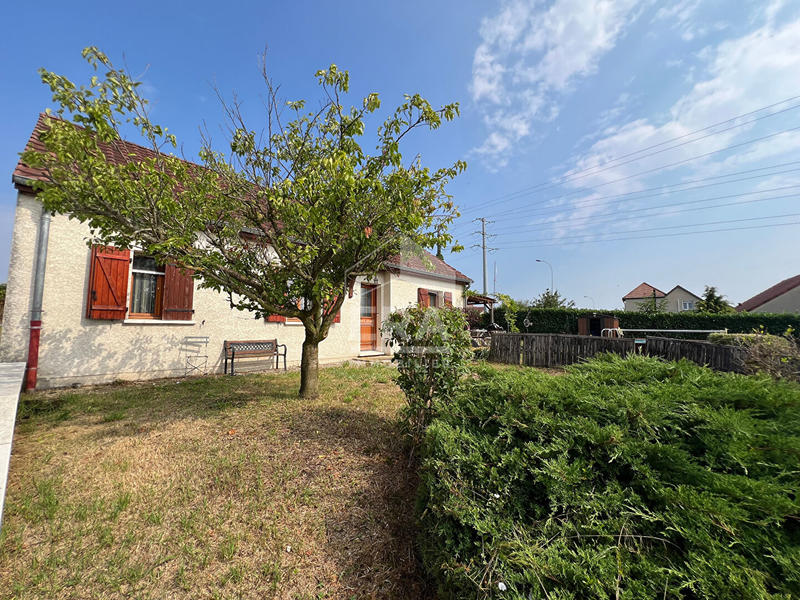 Maison - 92 m² - 5 pièces