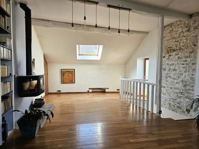 Maison - 278 m² - 11 pièces