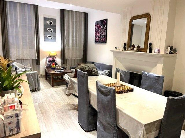 Immeuble - 220 m² - 4 pièces