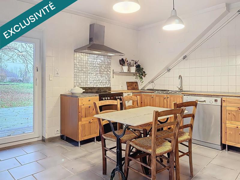 Maison - 202 m² - 7 pièces