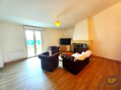 Maison - 95 m² - 4 pièces