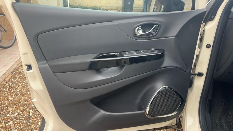 Renault Captur 1.2 TCe 120 Edc6 Intens