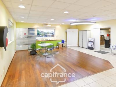 Bureau - 545 m² - 7 pièces