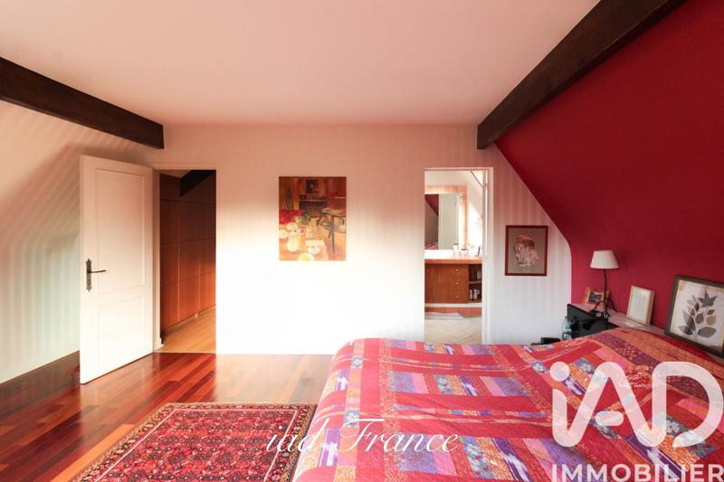 Maison - 189 m² - 8 pièces