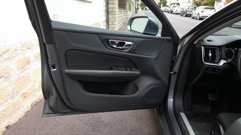 Volvo V60 II 2.0 B4 197 Geartronic 8 Momentum Business