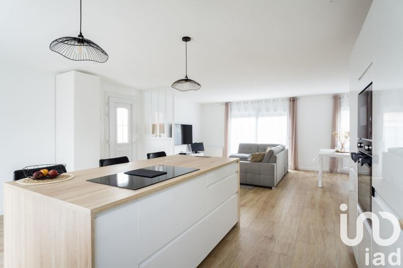 Maison - 95 m² - 4 pièces