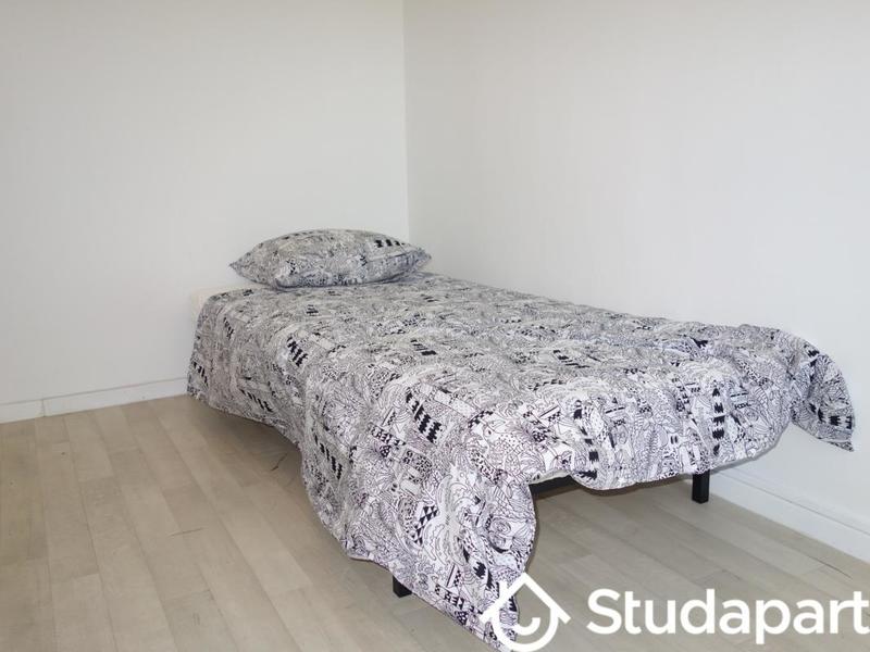 Chambre - 10 m² - 1 pièce