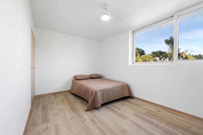 Maison - 297 m² - 14 pièces