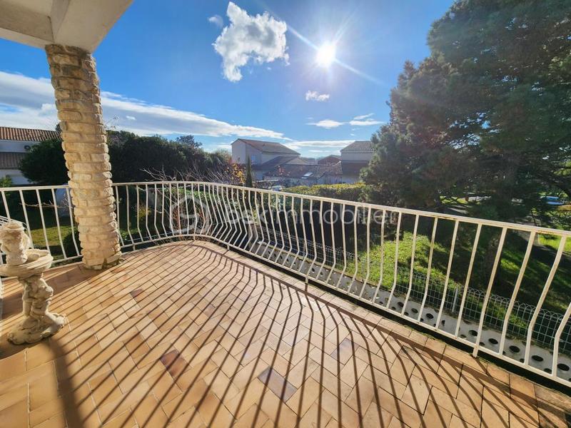 Maison traditionnelle - 165 m² - 8 pièces