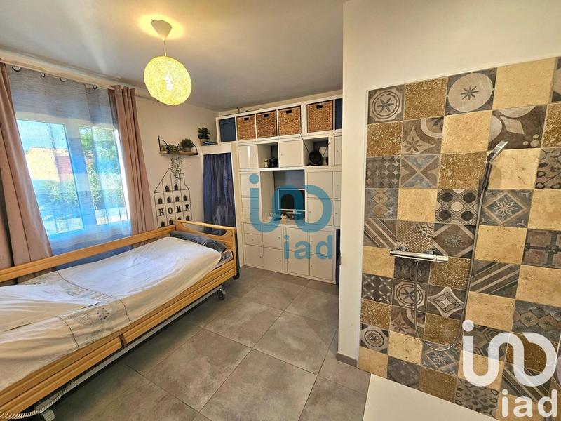 Maison - 240 m² - 8 pièces