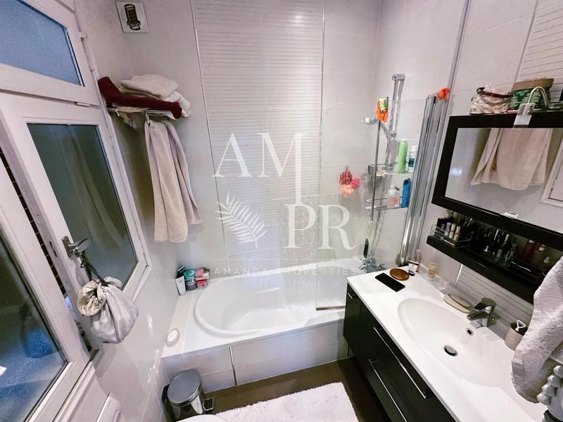 Appartement - 75 m² - 3 pièces