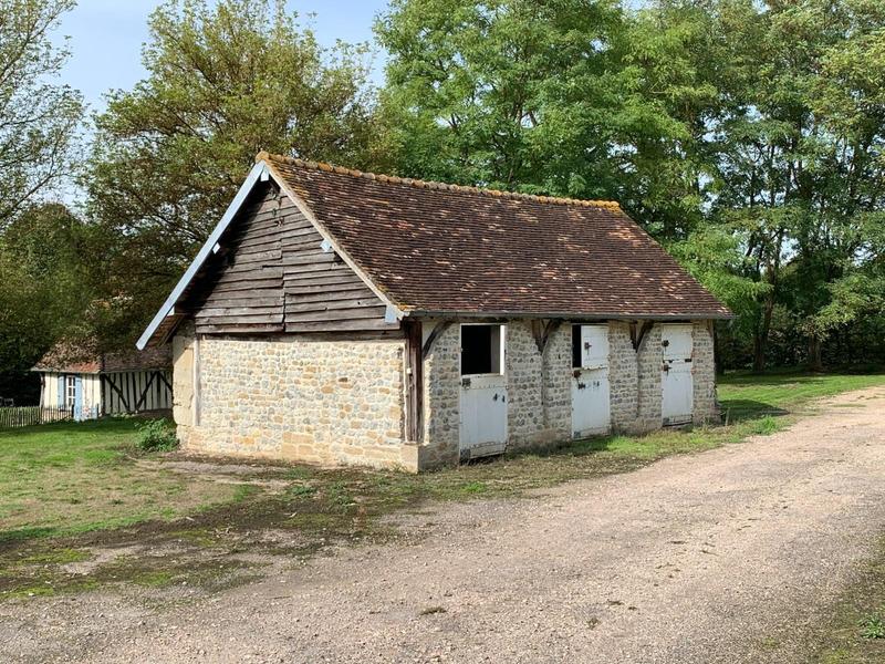 Maison - 420 m² - 11 pièces