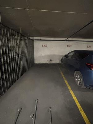Parking / Garage - 13 m²