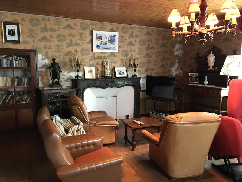 Maison - 223 m² - 15 pièces