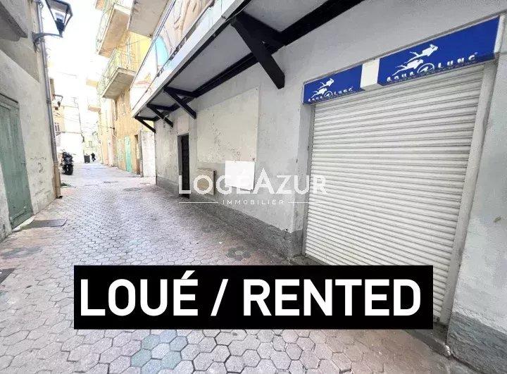 Local commercial - 30 m² - 2 pièces