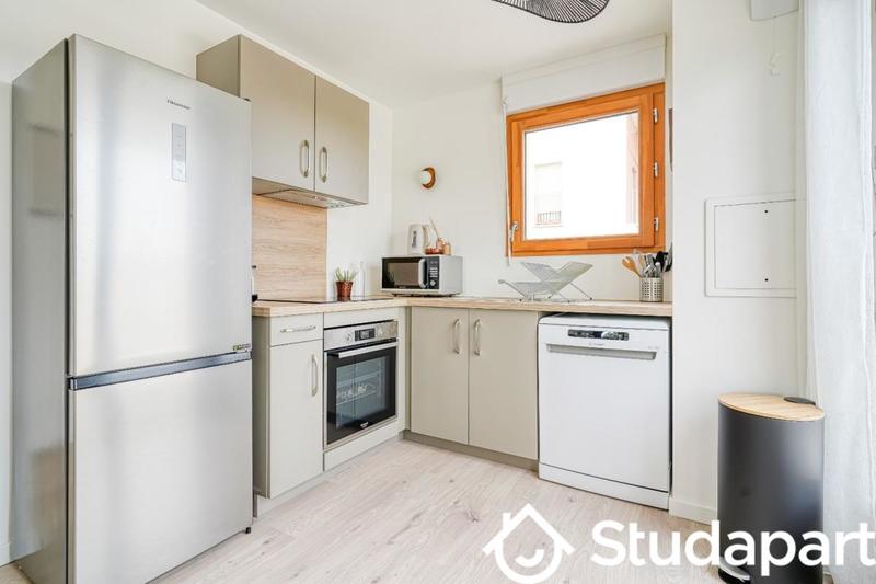 Chambre - 9 m² - 1 pièce