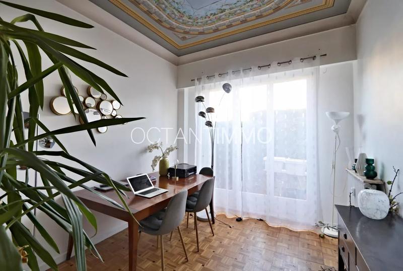 Appartement - 102 m² - 4 pièces