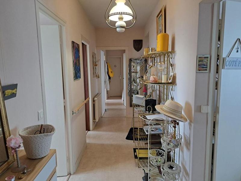 Appartement - 96 m² - 5 pièces