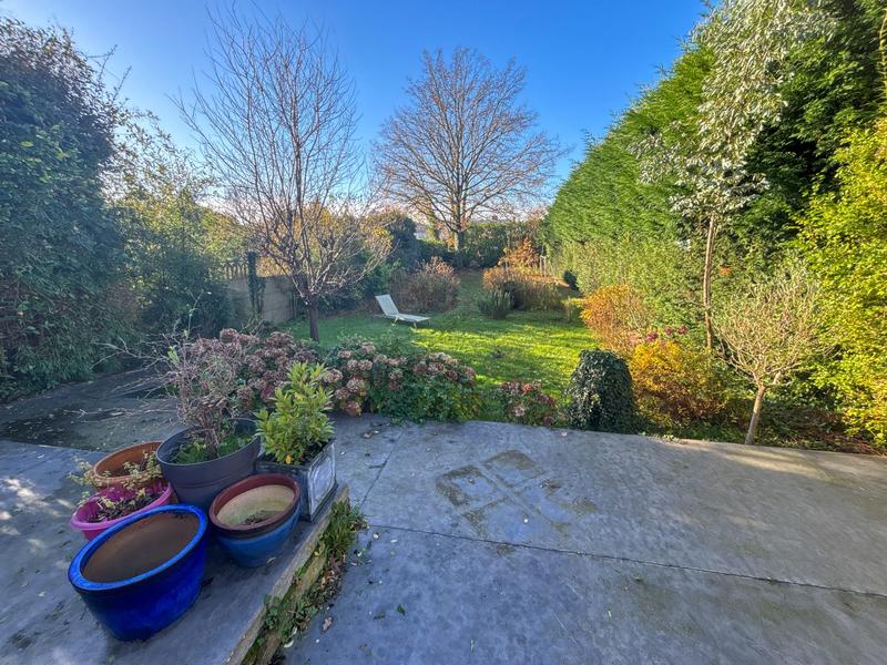 Maison - 210 m² - 6 pièces