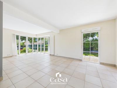 Maison - 153 m² - 7 pièces