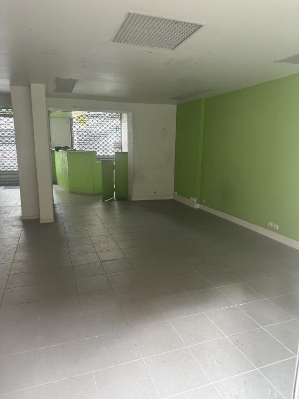 Local commercial - 80 m²