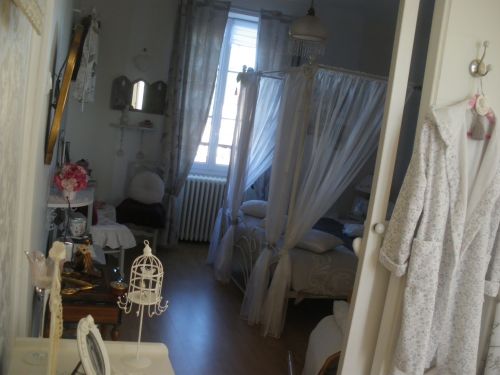 "Jadis... sous la gloriette"