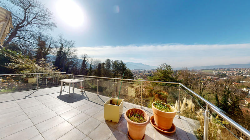 Maison - 159 m² - 6 pièces