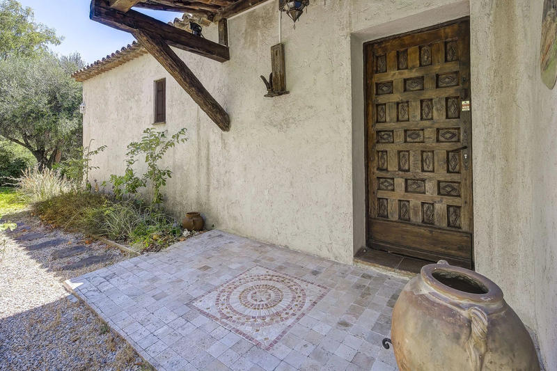 Villa - 168 m² - 6 pièces