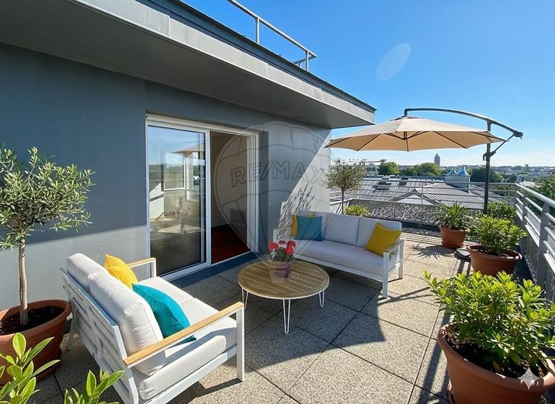 Appartement - 80 m² - 4 pièces