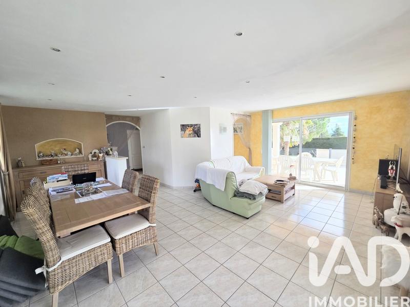 Maison - 102 m² - 4 pièces