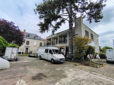 Local d'activités - 1 000 m²