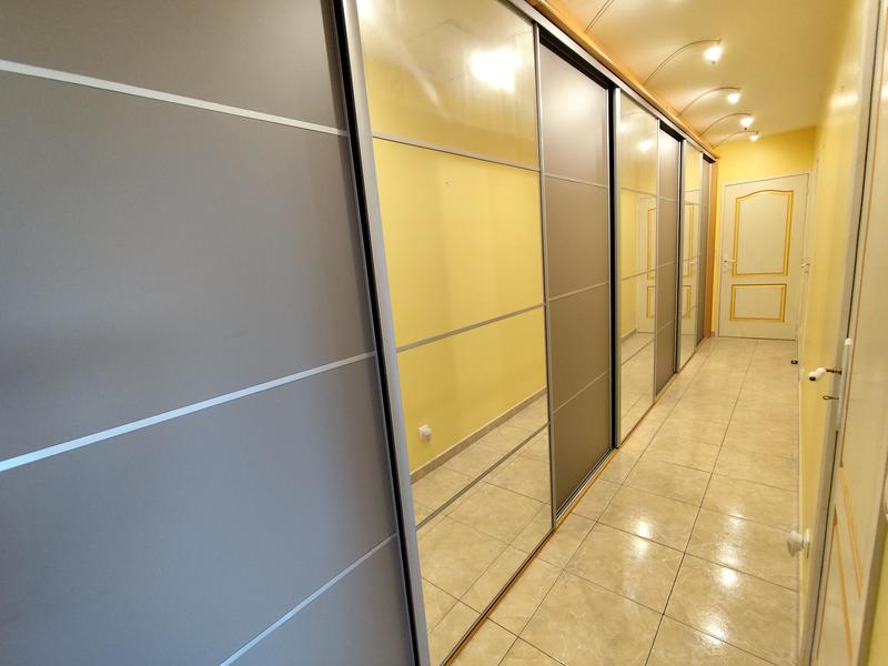 Maison - 270 m² - 10 pièces