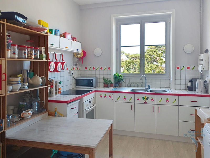 Appartement - 134 m² - 6 pièces