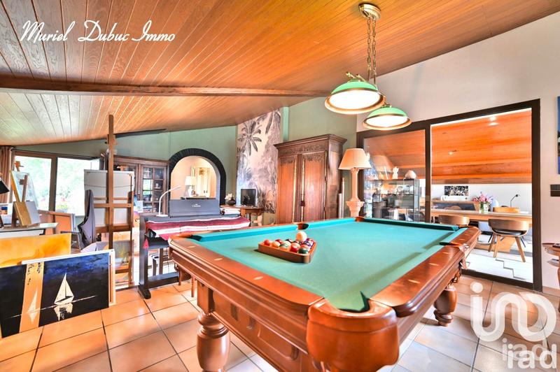 Maison - 249 m² - 8 pièces