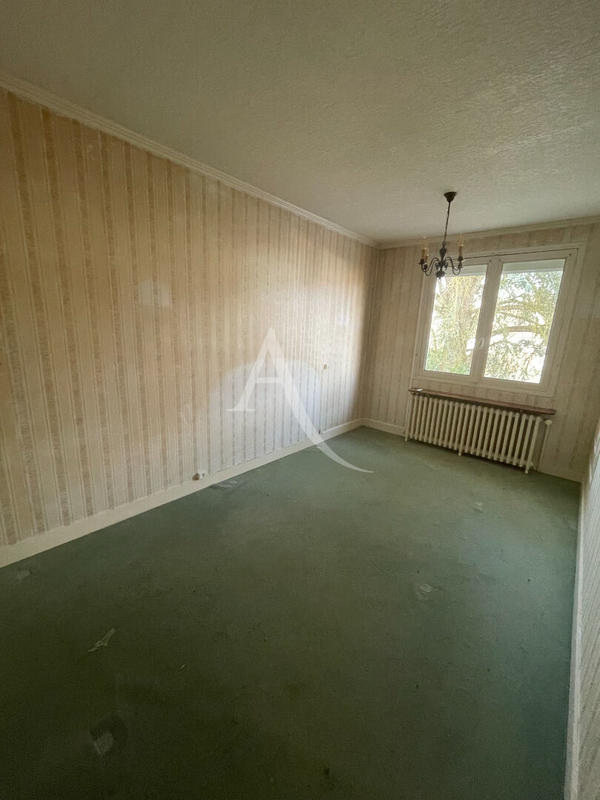 Maison - 97 m² - 5 pièces