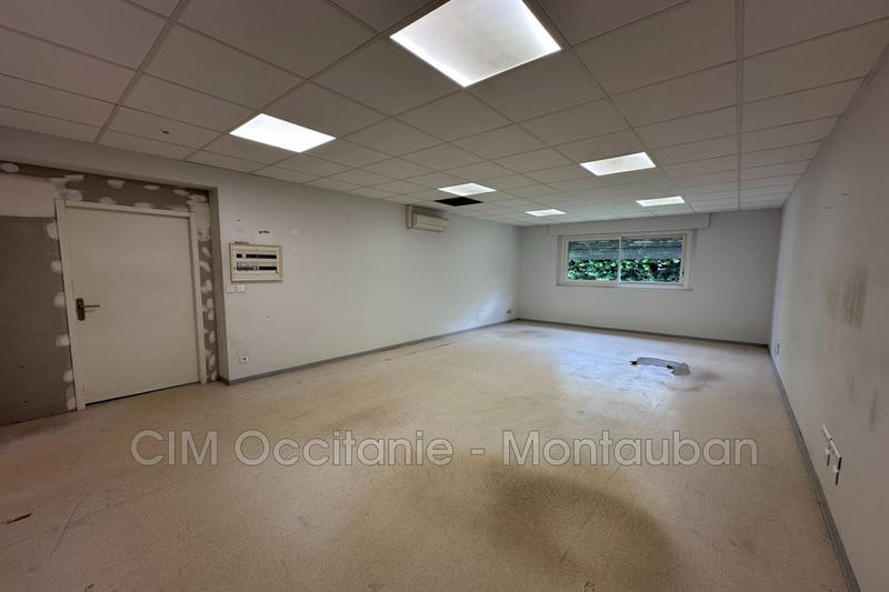 Local commercial - 294 m²