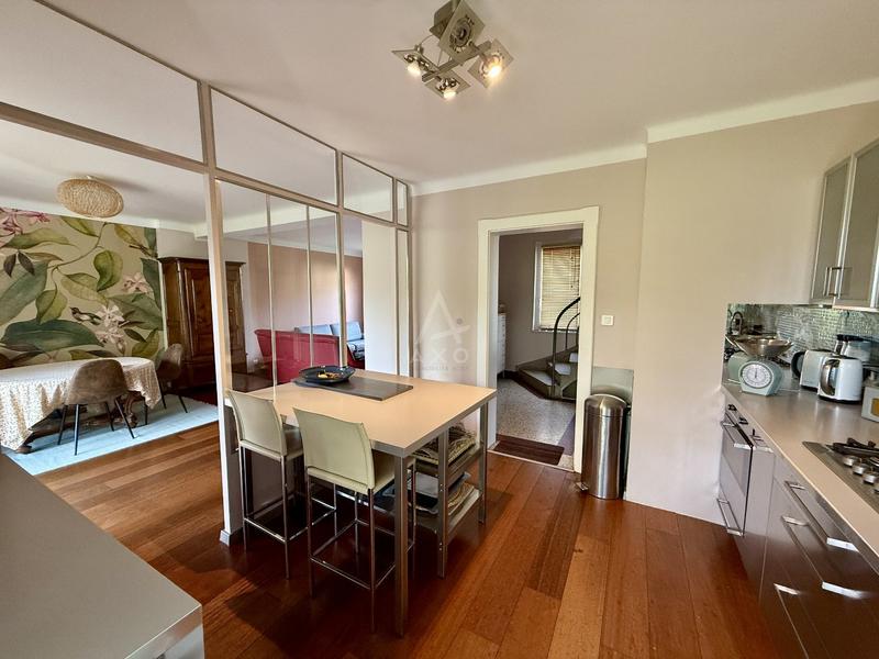 Maison - 165 m² - 6 pièces