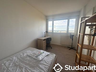 Chambre - 10 m² - 1 pièce