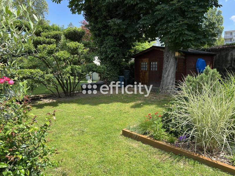 Maison - 95 m² - 5 pièces