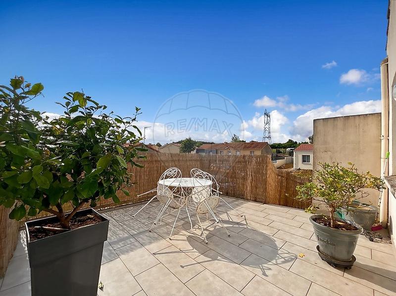 Maison - 226 m² - 8 pièces